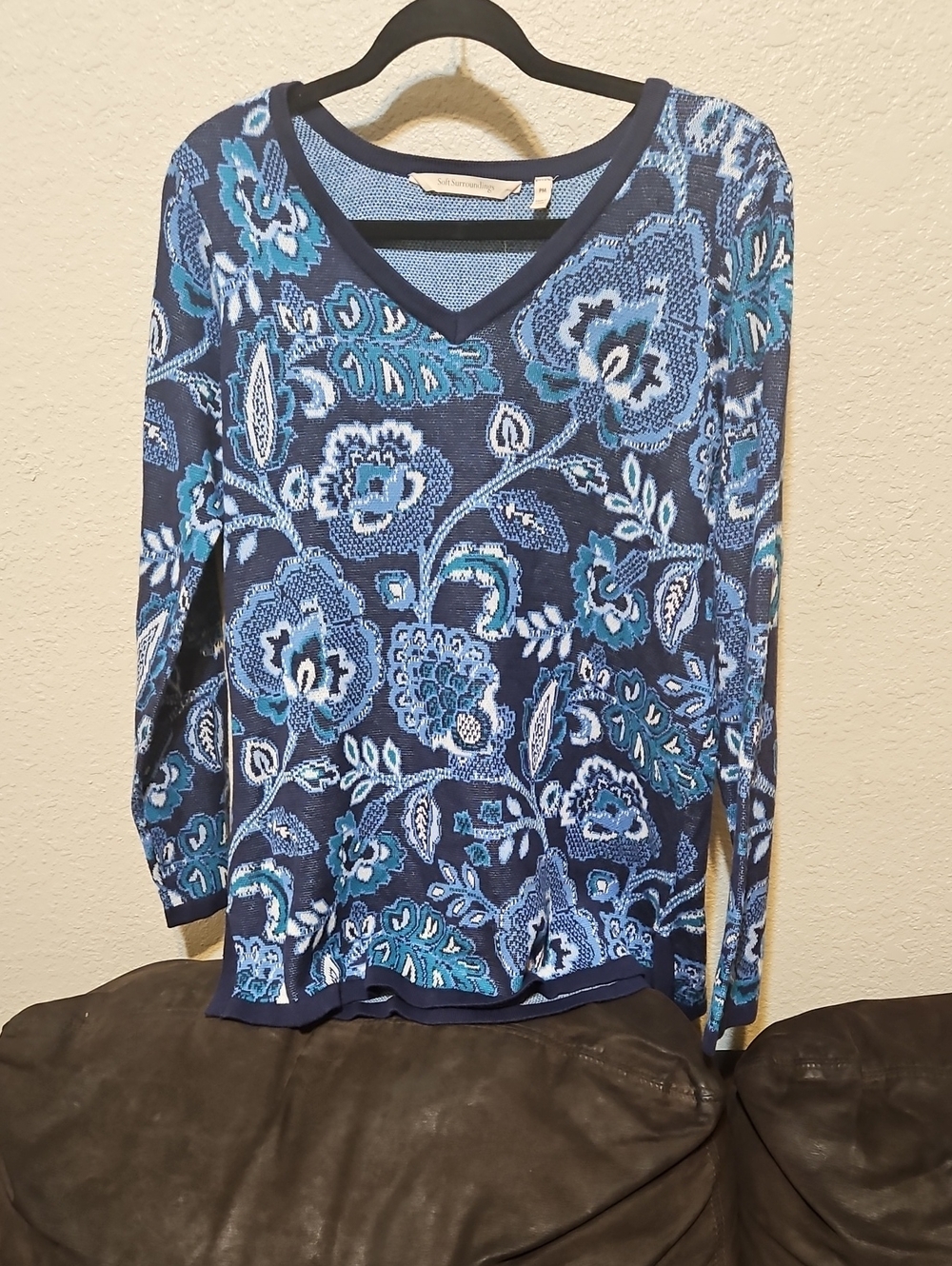 Soft Surroundings Navy and Blue Floral V-Neck Long Sleeve Sweater